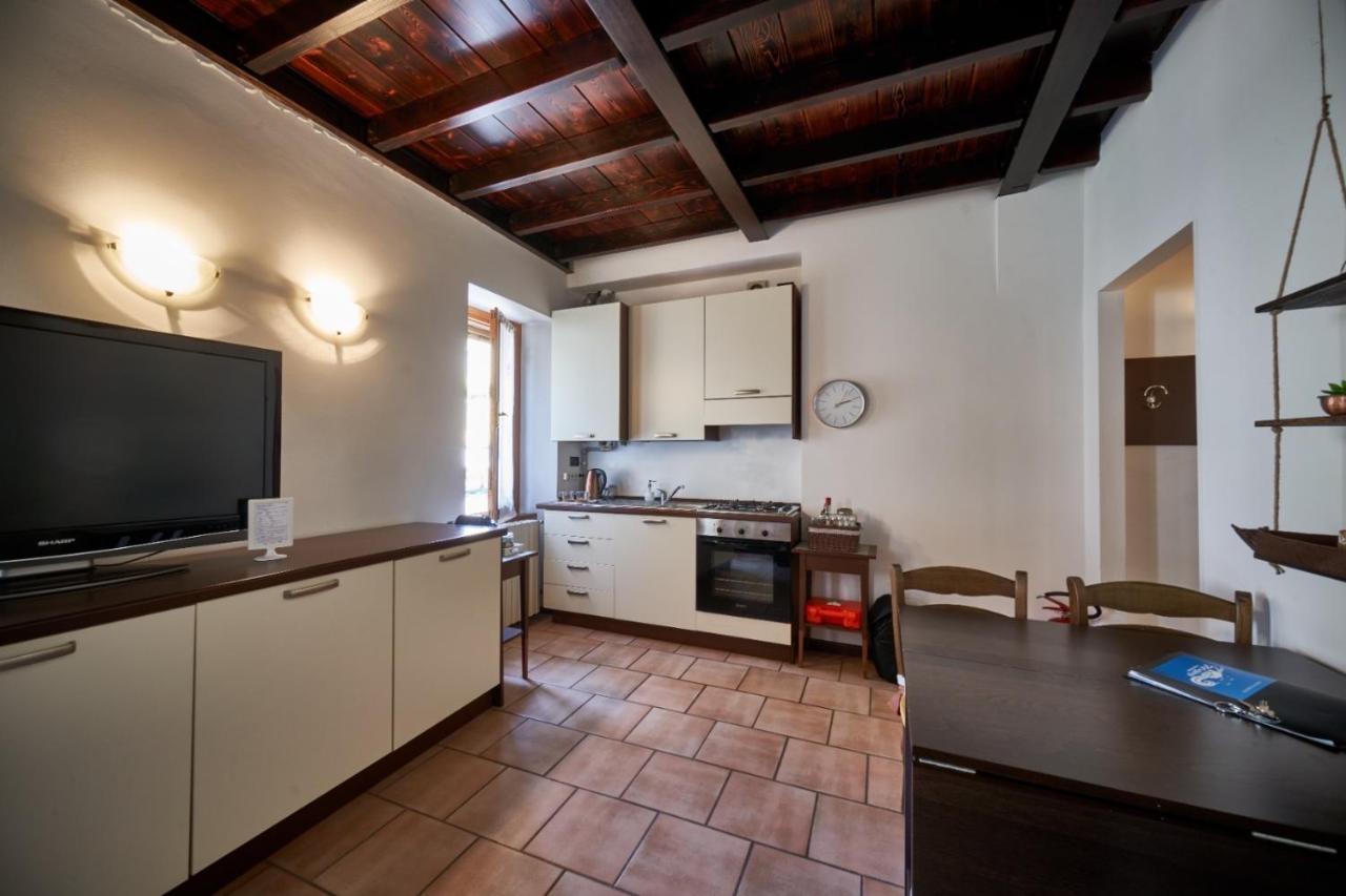Porto Valentino 2 Apartment Sirmione Bagian luar foto