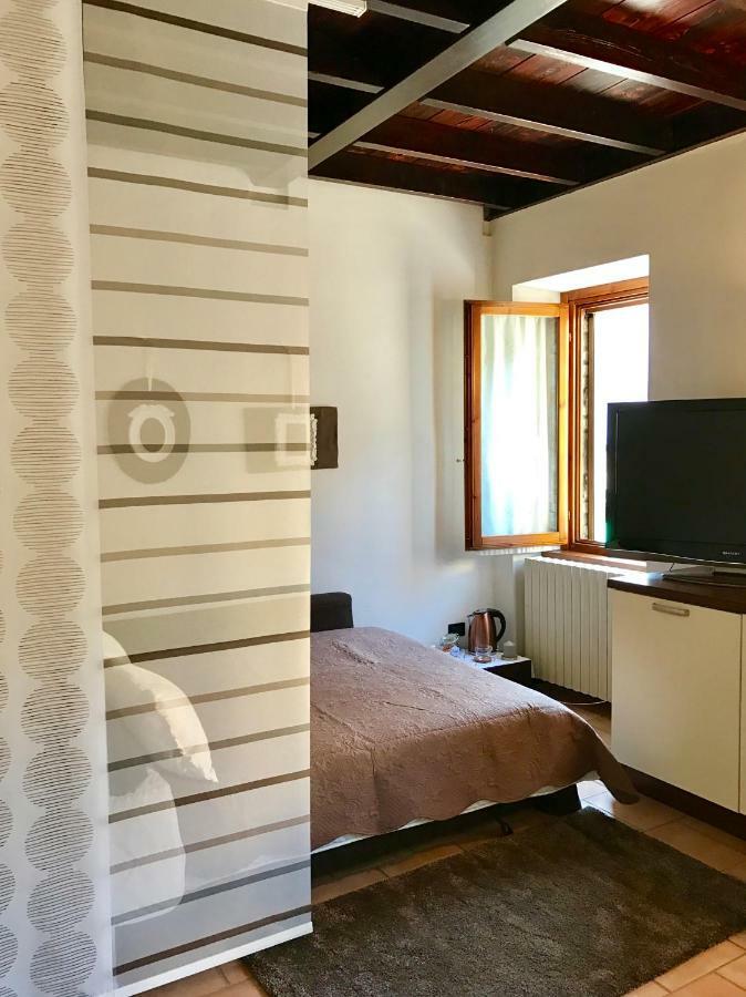 Porto Valentino 2 Apartment Sirmione Bagian luar foto