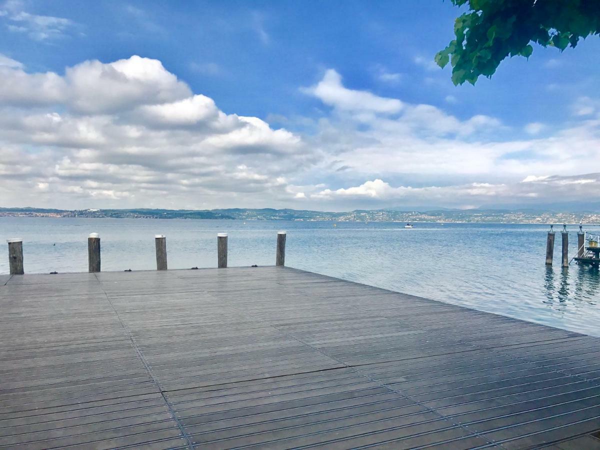 Porto Valentino 2 Apartment Sirmione Bagian luar foto